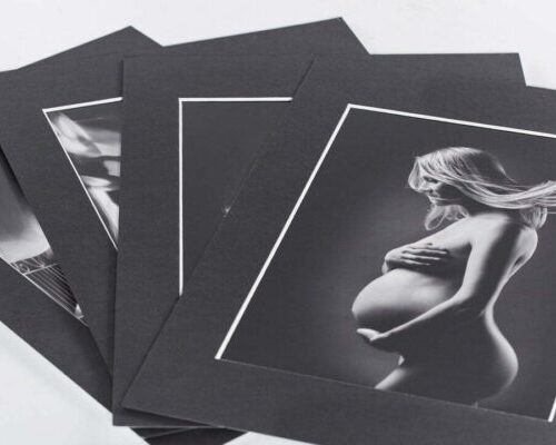 passe-partout-4-600x400 a group of black and white photos of a pregnant woman